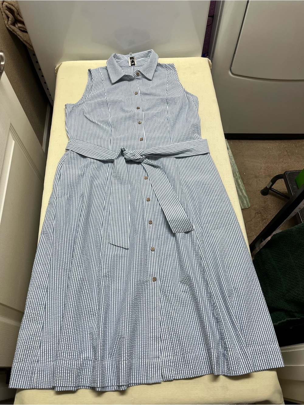 Anne Klein size 12 seersucker blue white midi shirt dress - Picture 3 of 16